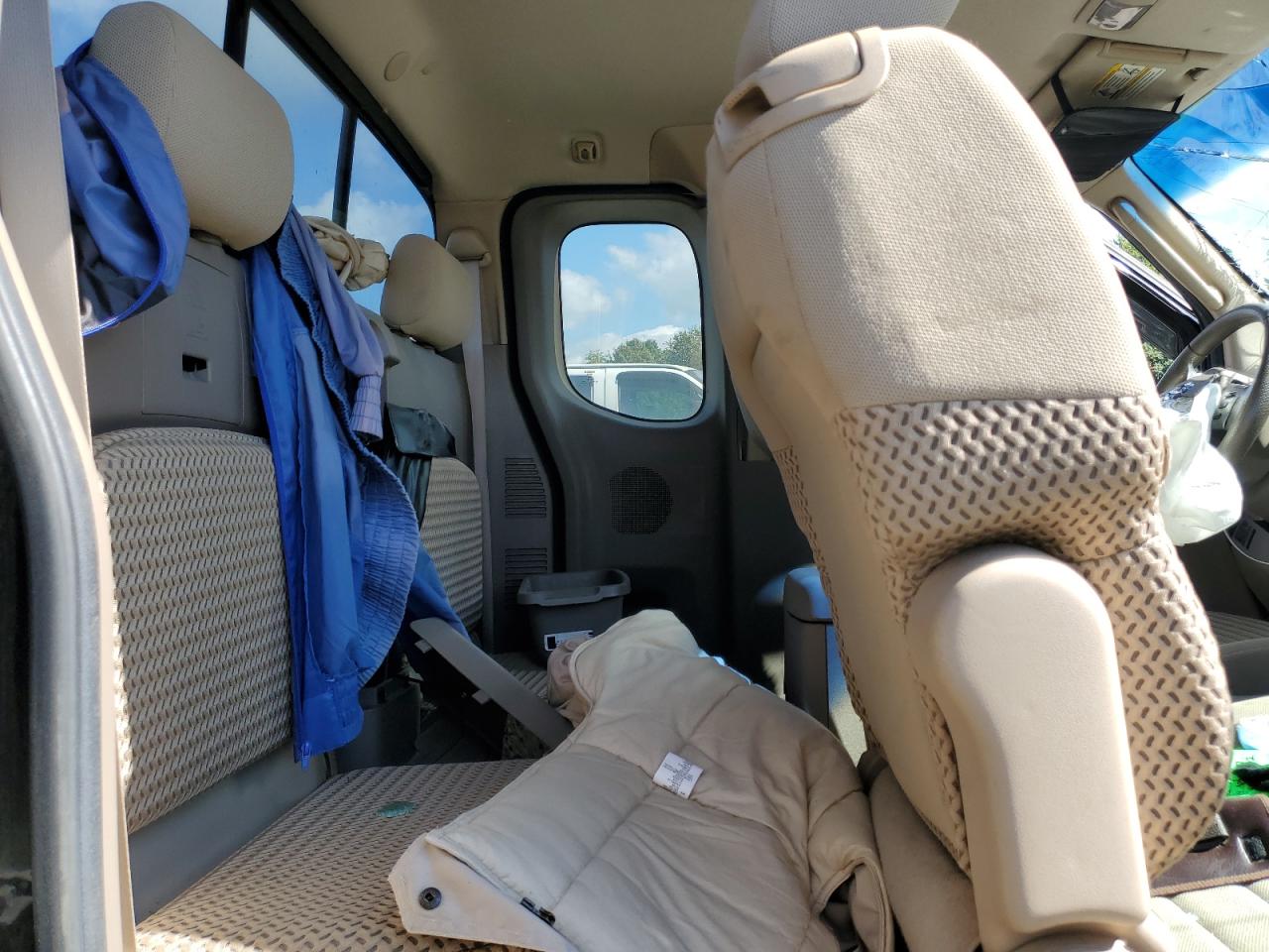 2008 Nissan Navara (Frontier) - Image 10