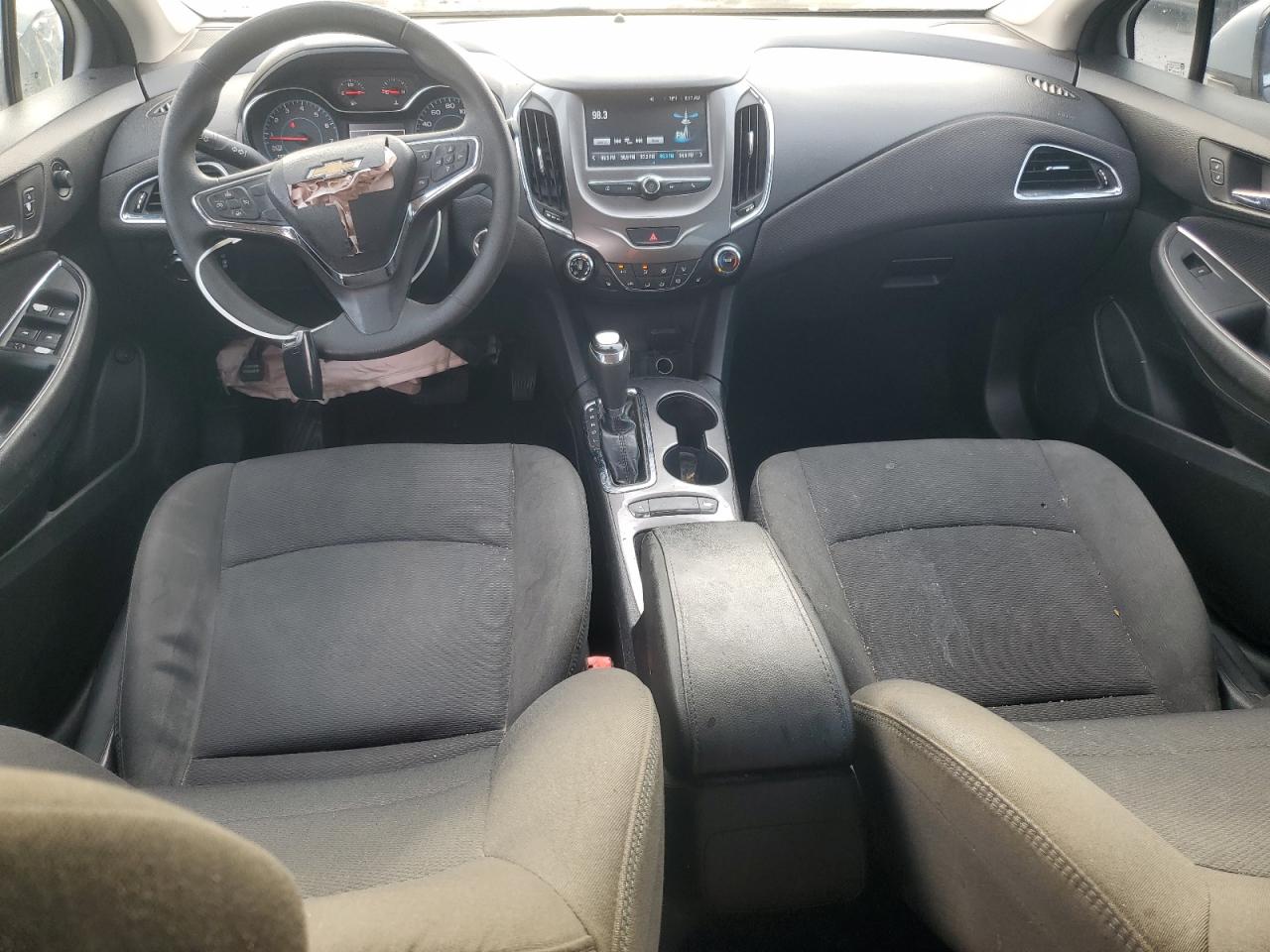 2017 Chevrolet Cruze - Image 8