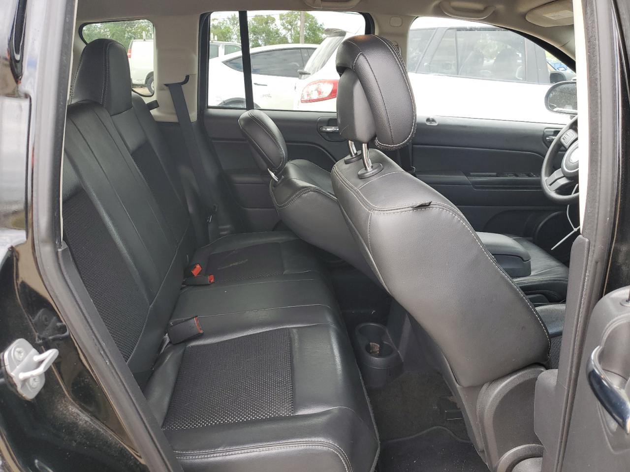 2014 Jeep Compass - Image 10