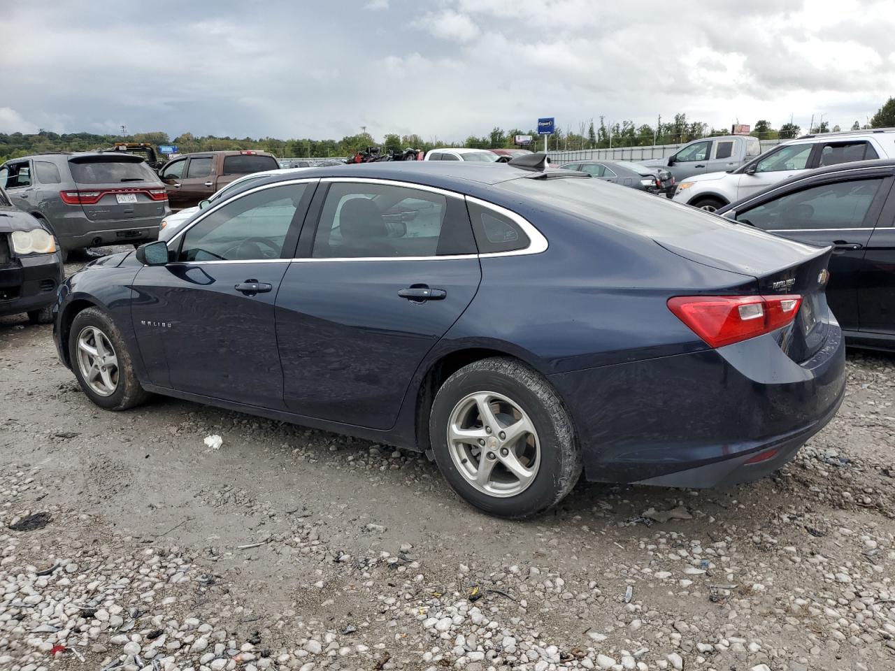 1G1ZB5ST4JF166163 2018 CHEVROLET MALIBU - Image 2