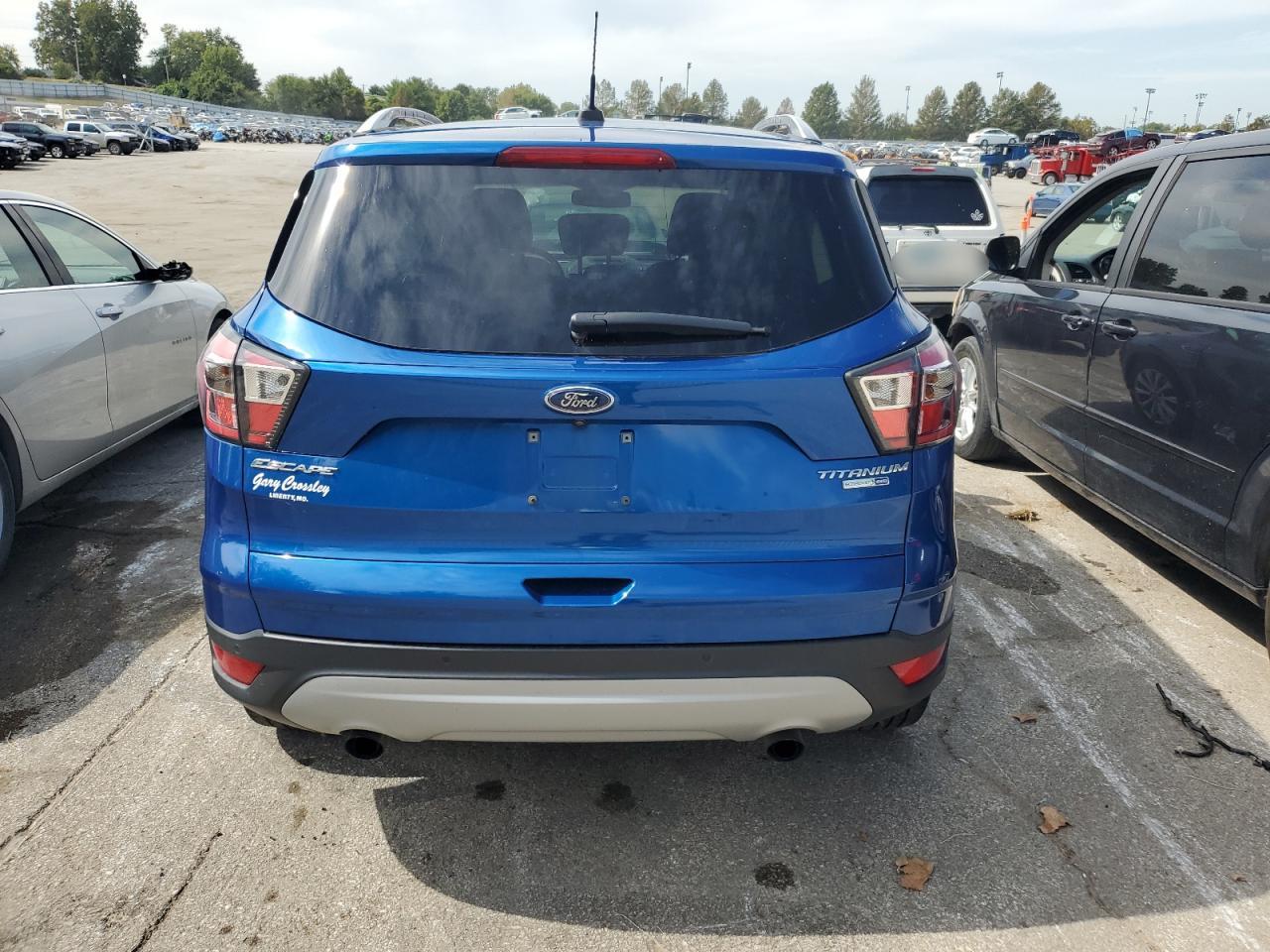 1FMCU9J94HUA81314 2017 Ford Escape Titanium