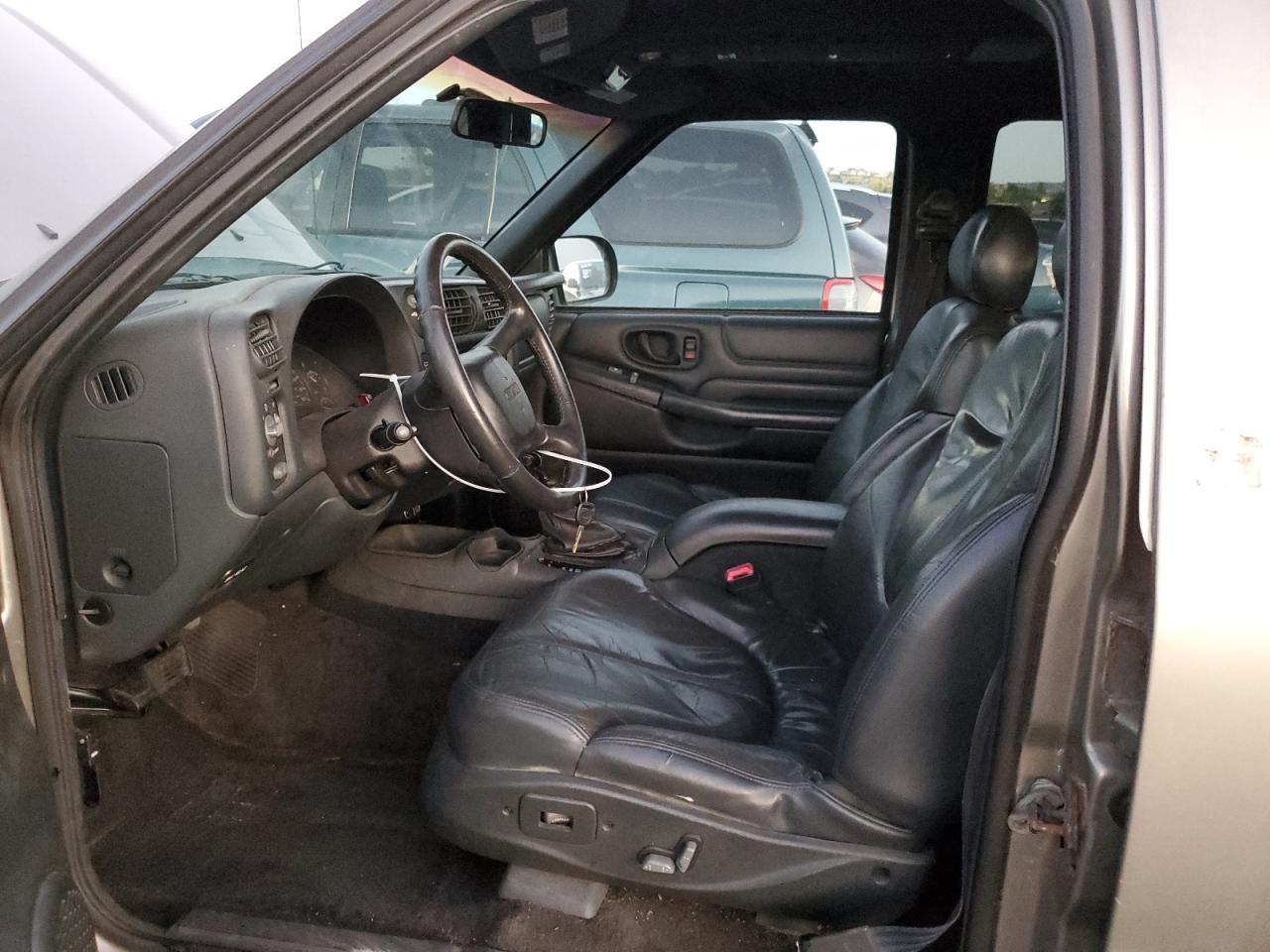 2000 GMC Jimmy / Envoy VIN: 1GKDT13WXY2158025 Lot: 73565954