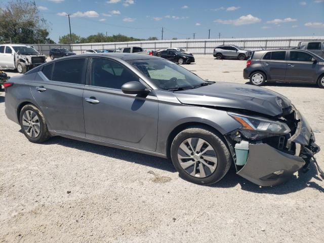 1N4BL4BV0LN302028 Nissan Altima S 4