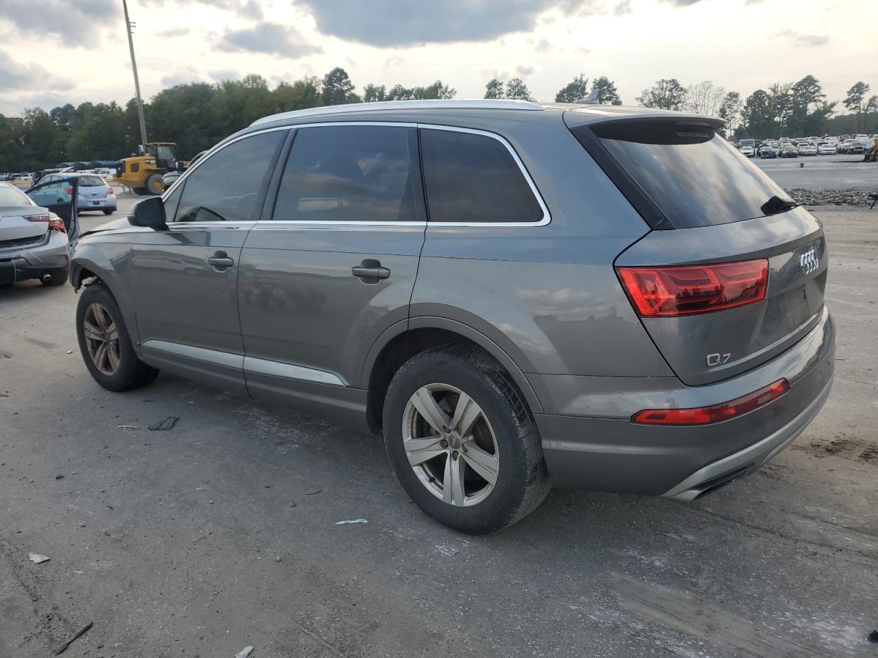 WA1LHAF73JD009148 2018 Audi Q7 Premium Plus