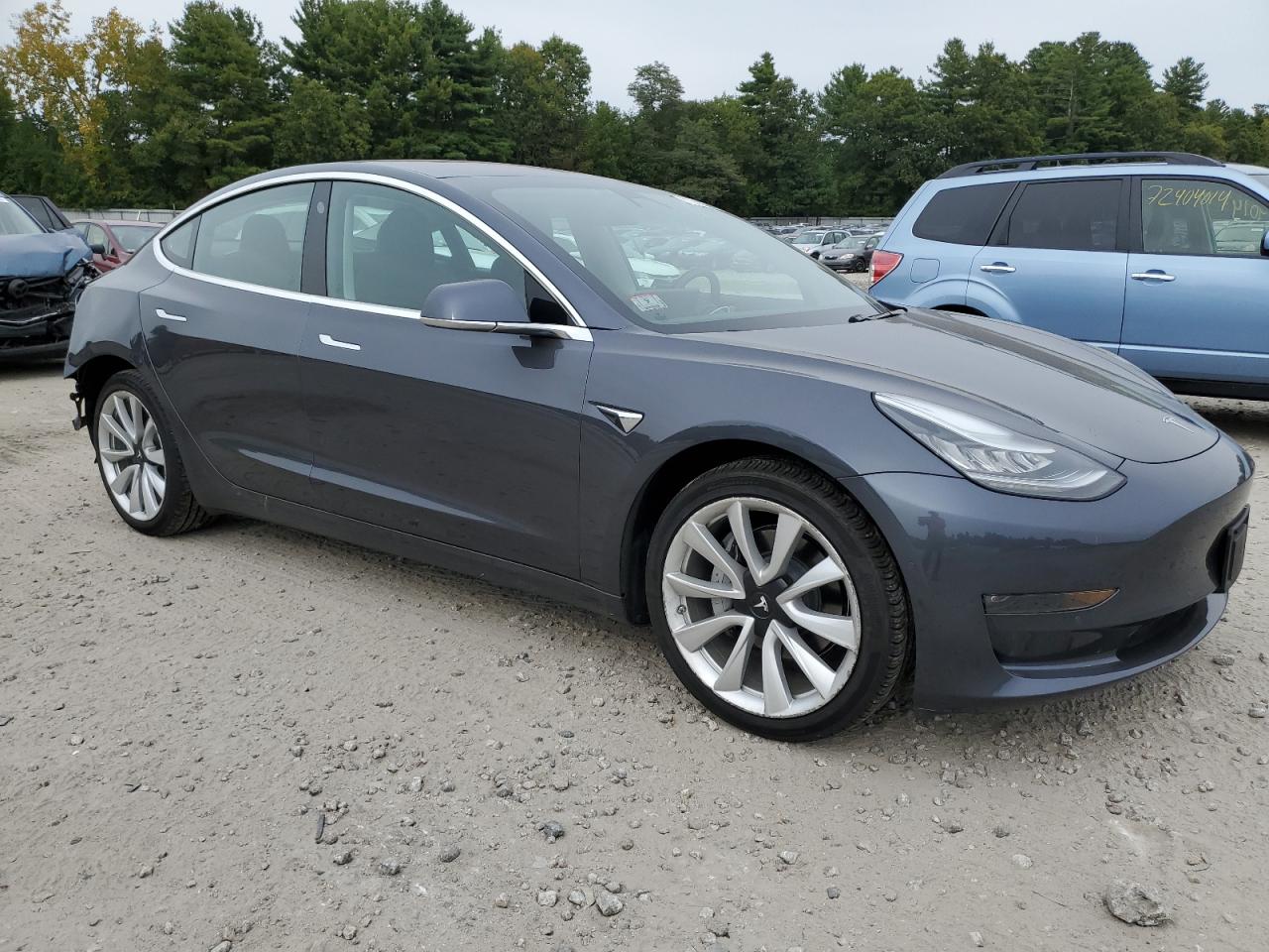 5YJ3E1EB3JF145521 2018 Tesla Model 3