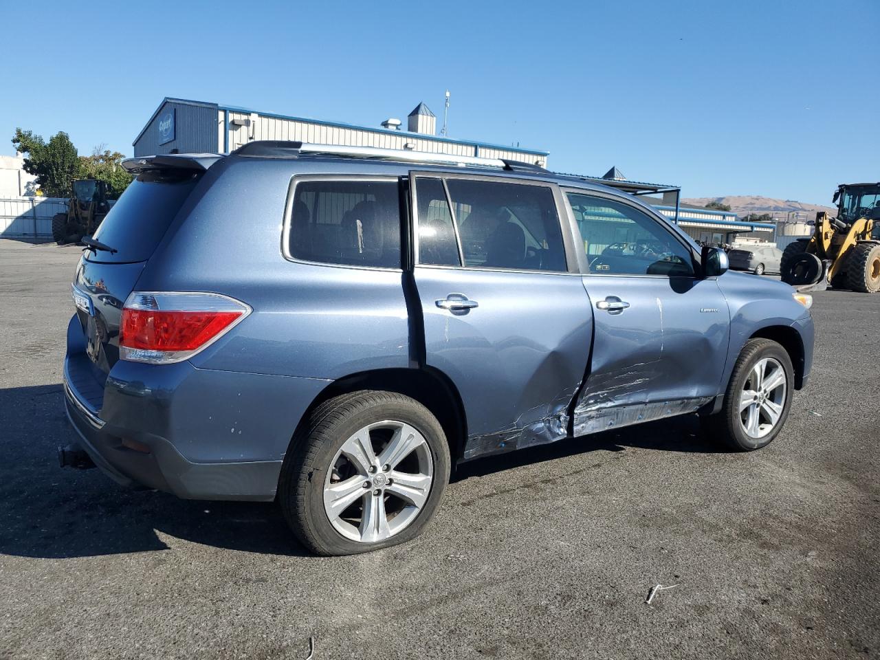 VIN 5TDYK3EH9DS118905 2013 TOYOTA HIGHLANDER no.3