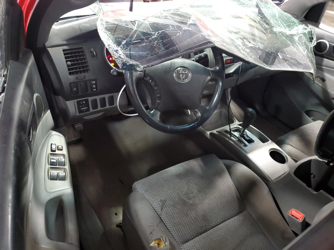 2006 Toyota Tacoma - Image 8