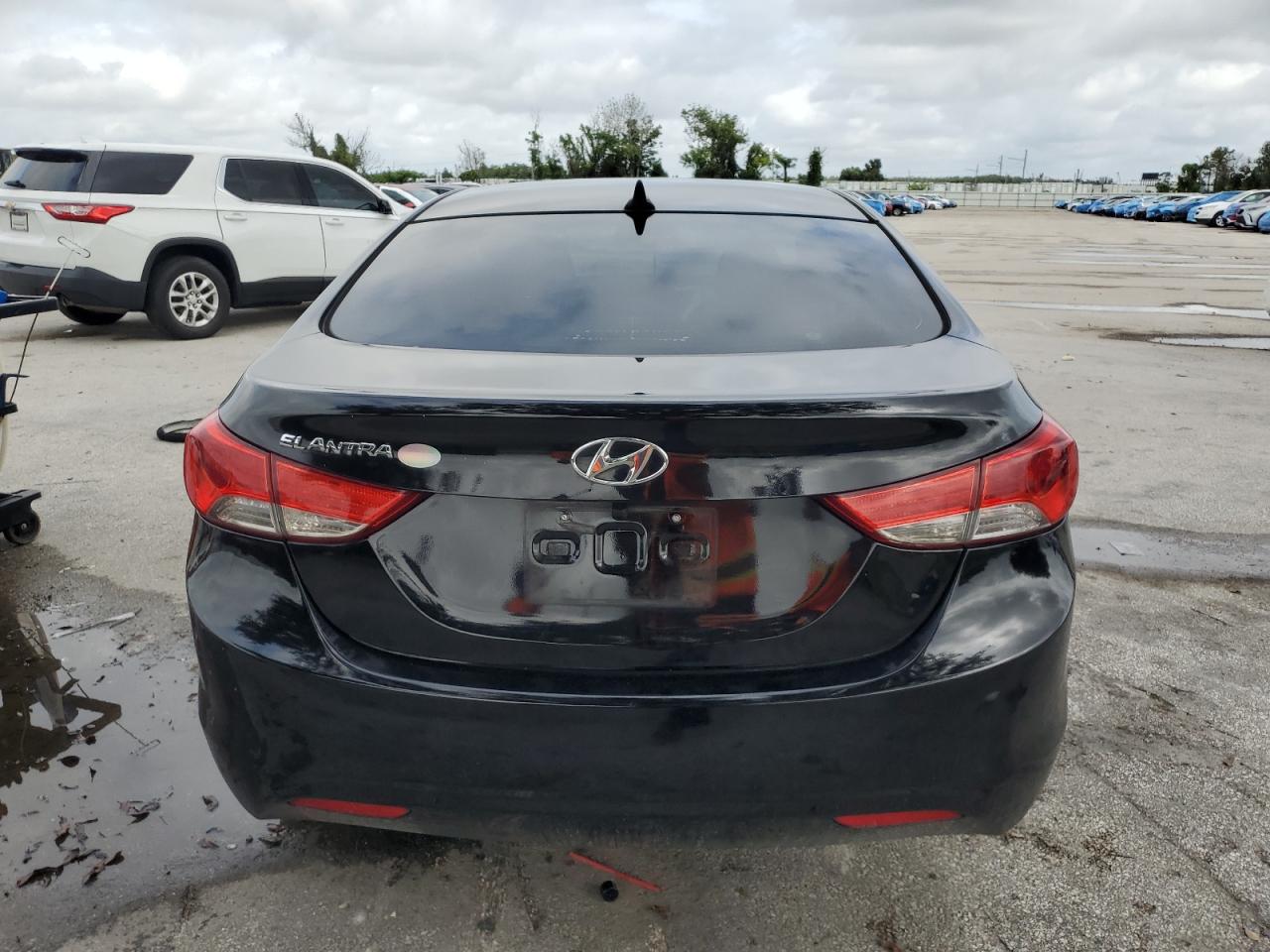 5NPDH4AE7DH268774 2013 Hyundai Elantra Gls