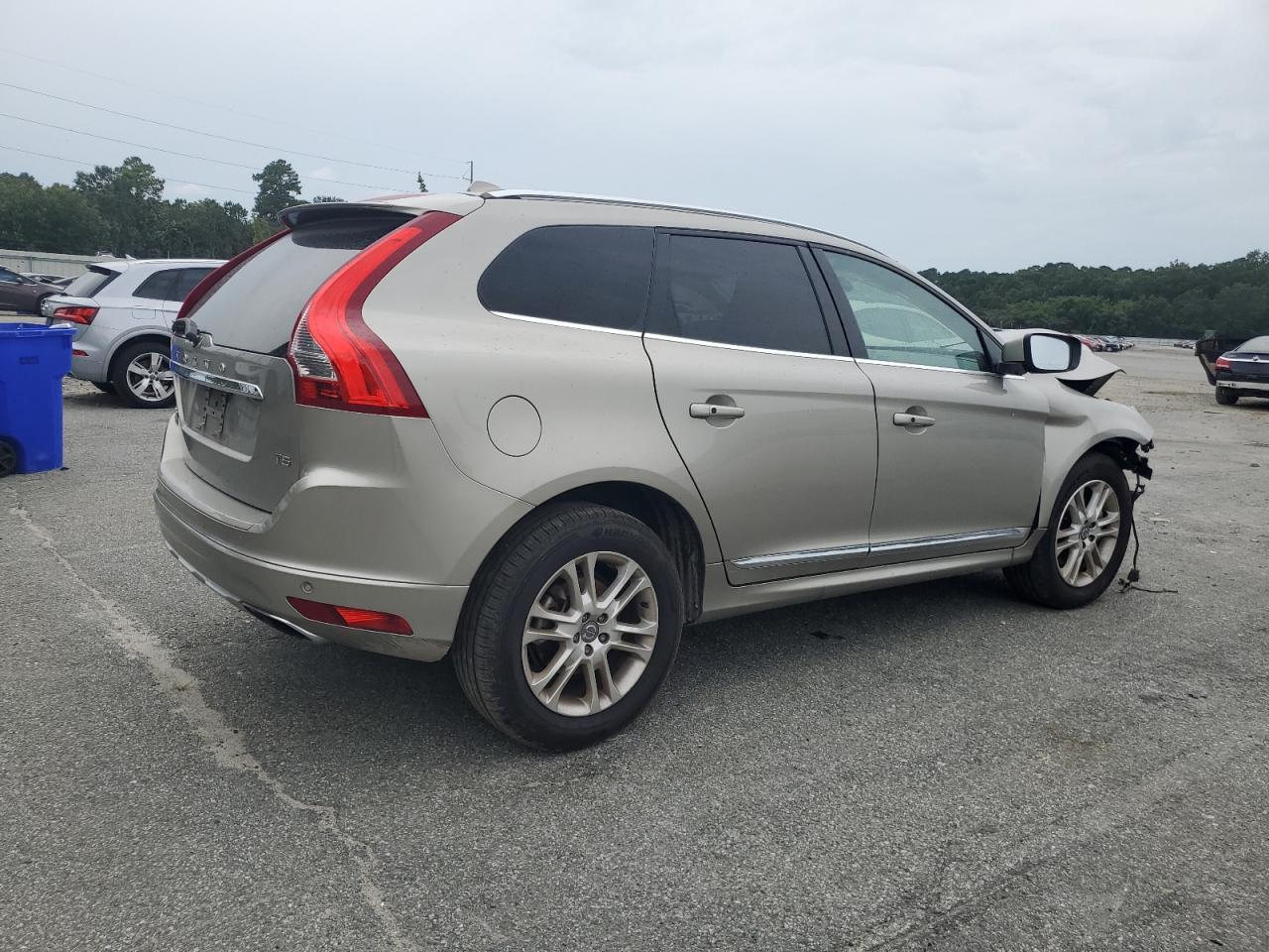 VIN YV440MDK6F2739744 2015 VOLVO XC60 no.3