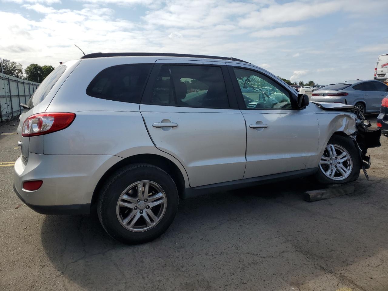 5XYZGDAB0BG079323 2011 Hyundai Santa Fe Gls