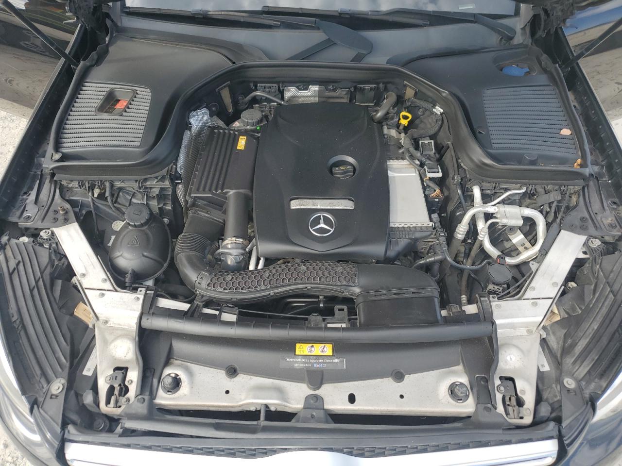 2017 Mercedes-Benz GLC - Image 13