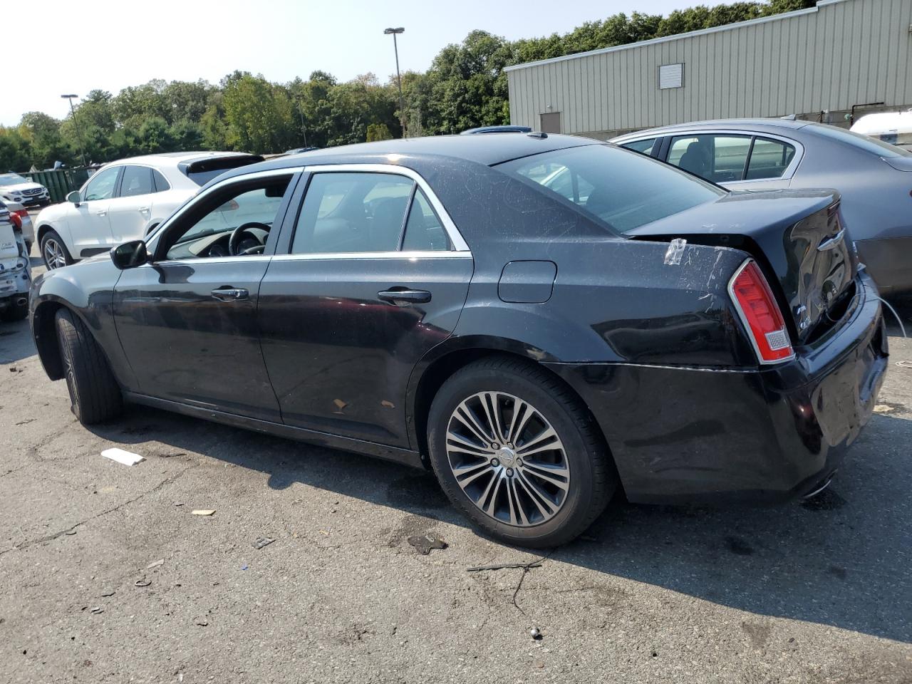 VIN 2C3CCAGG0DH523781 2013 CHRYSLER 300 no.2