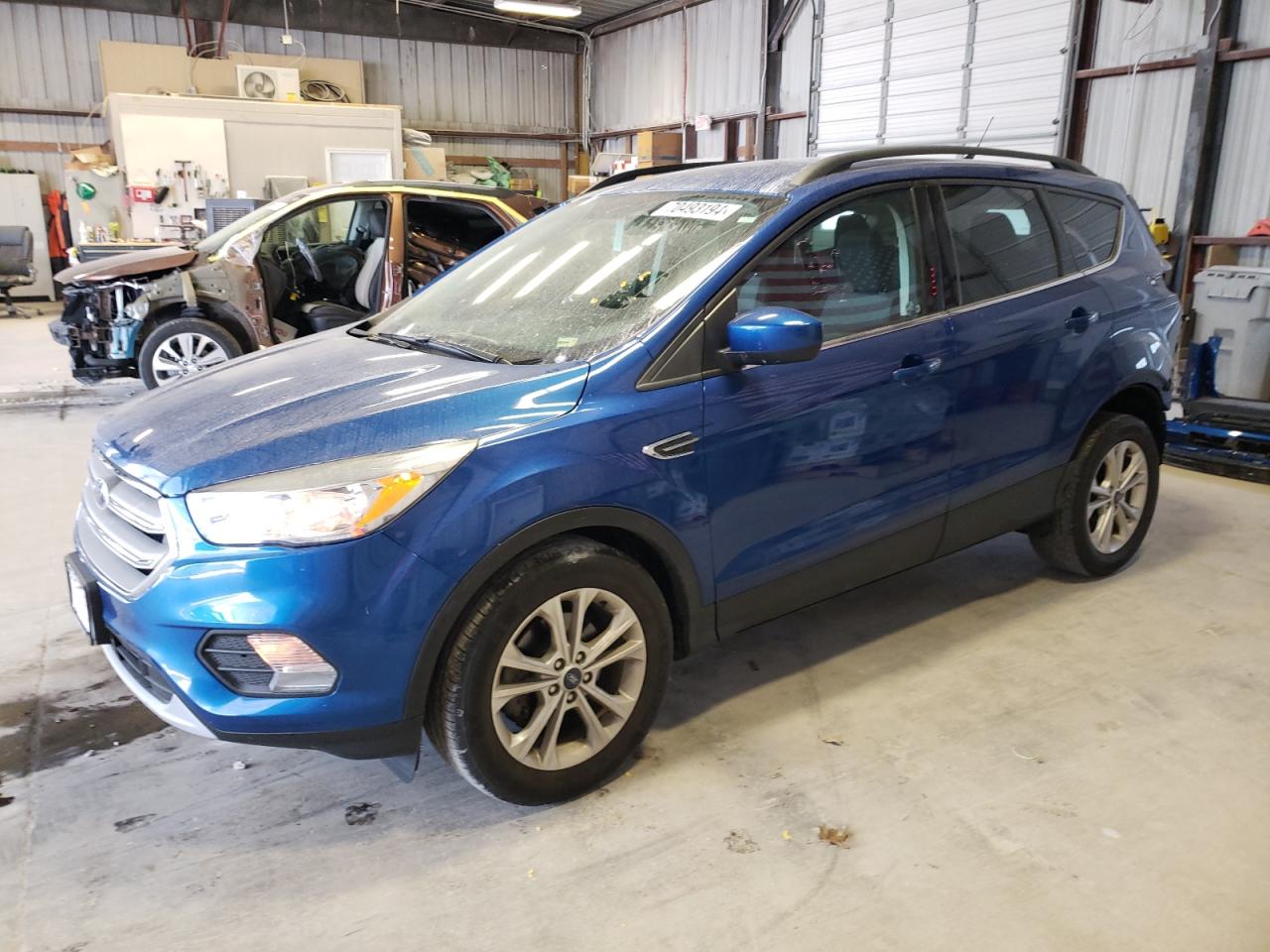 1FMCU0GD2JUD19402 2018 Ford Escape Se