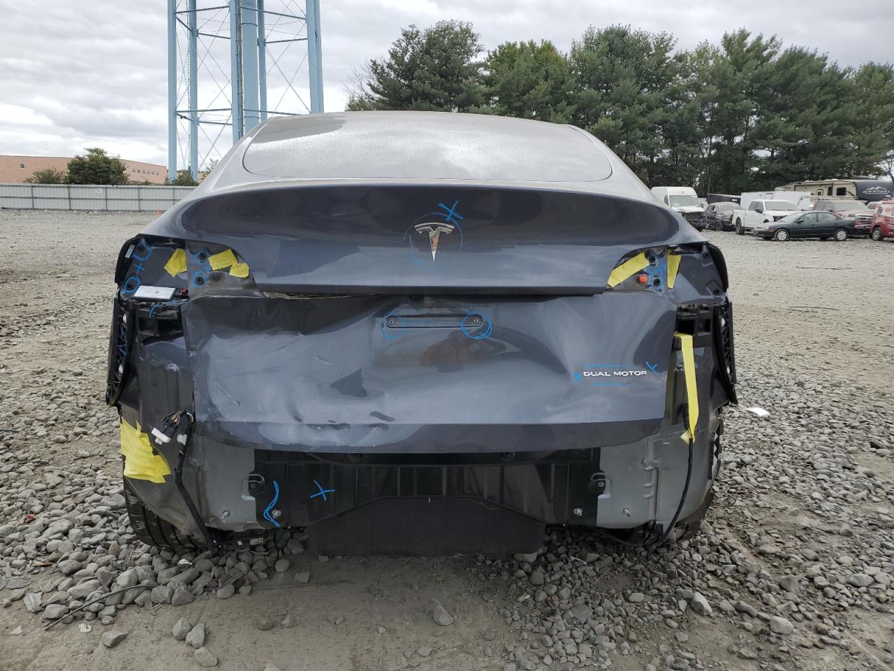 2023 Tesla Model Y VIN: 7SAYGDEE6PF683069 Lot: 72709084