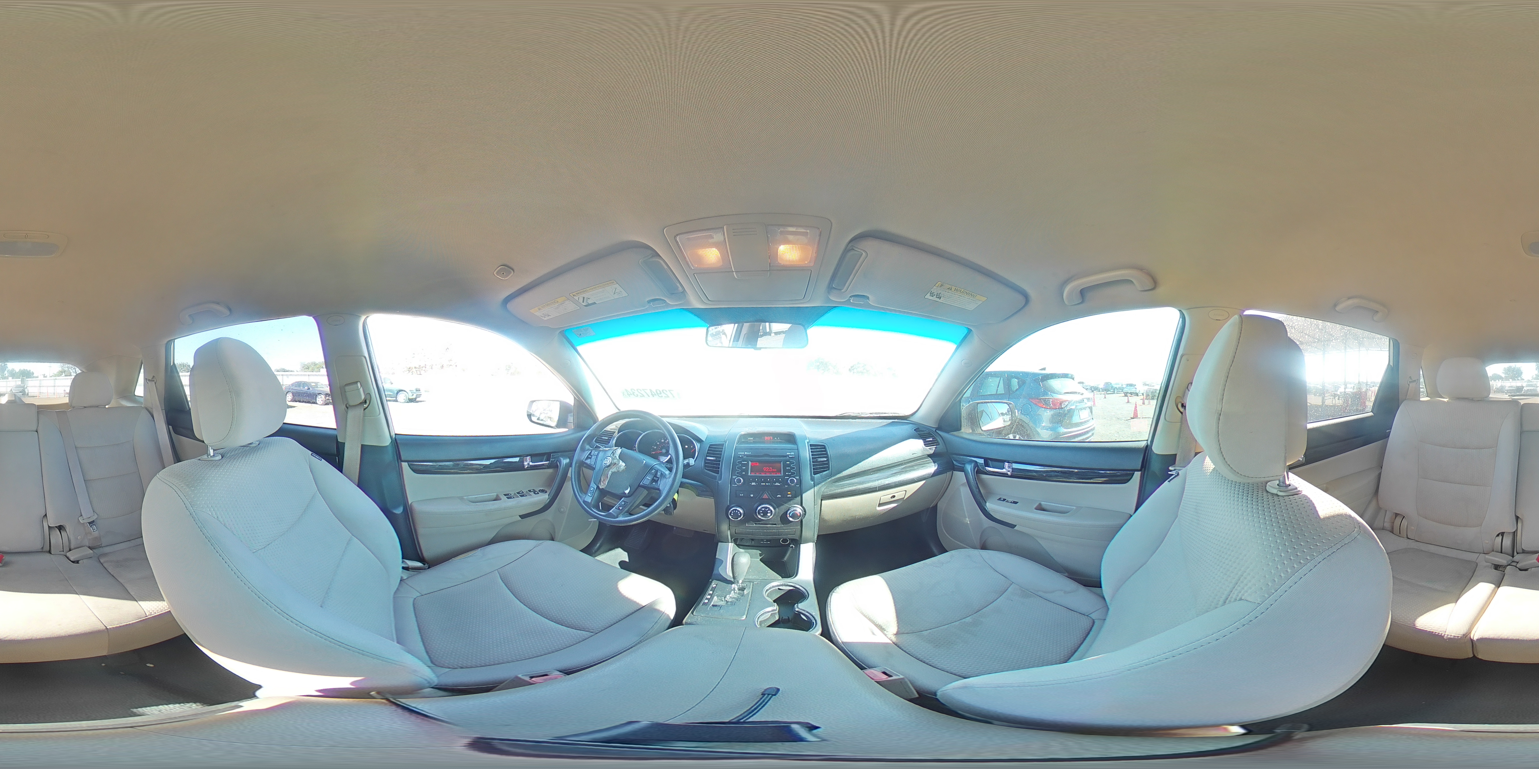 2011 Kia Sorento - Image 14