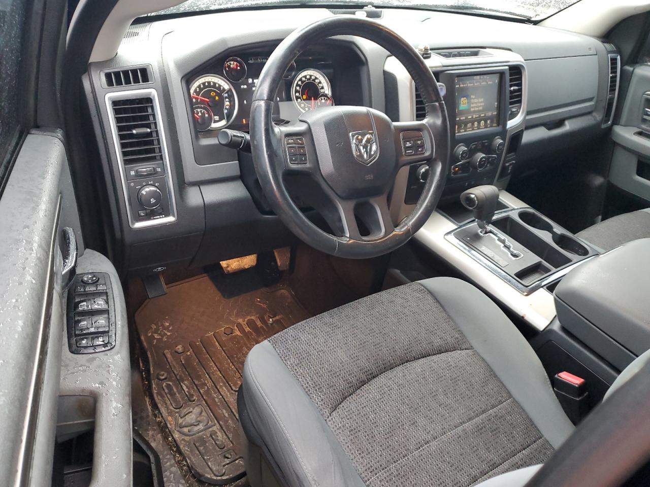 1C6RR7LT3DS520576 2013 Ram 1500 Slt