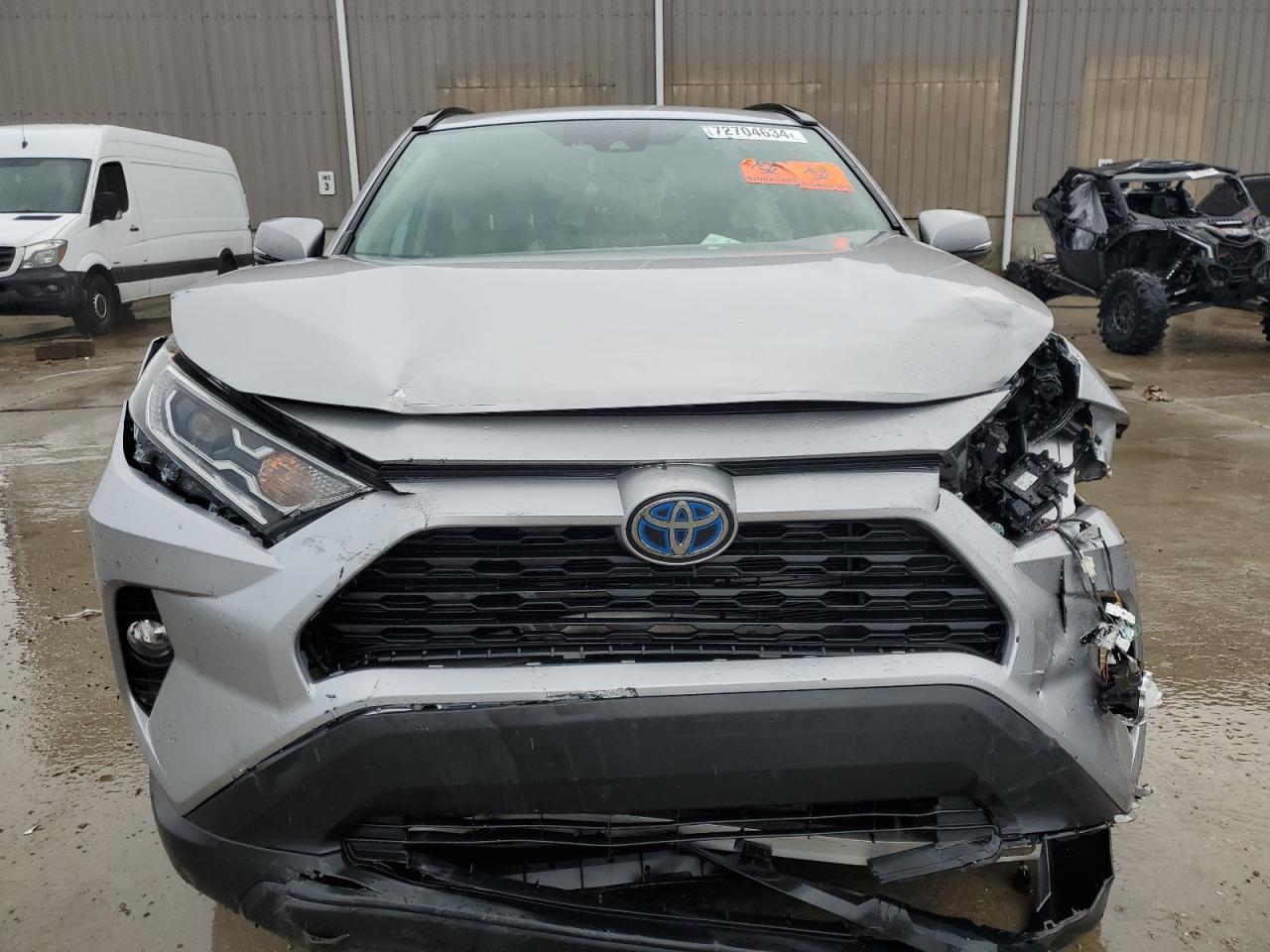 4T3RWRFV8MU014422 2021 Toyota Rav4 Xle