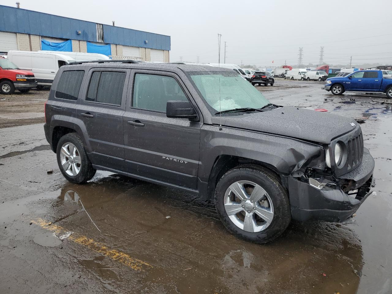 2015 Jeep Liberty (Patriot) - Image 4