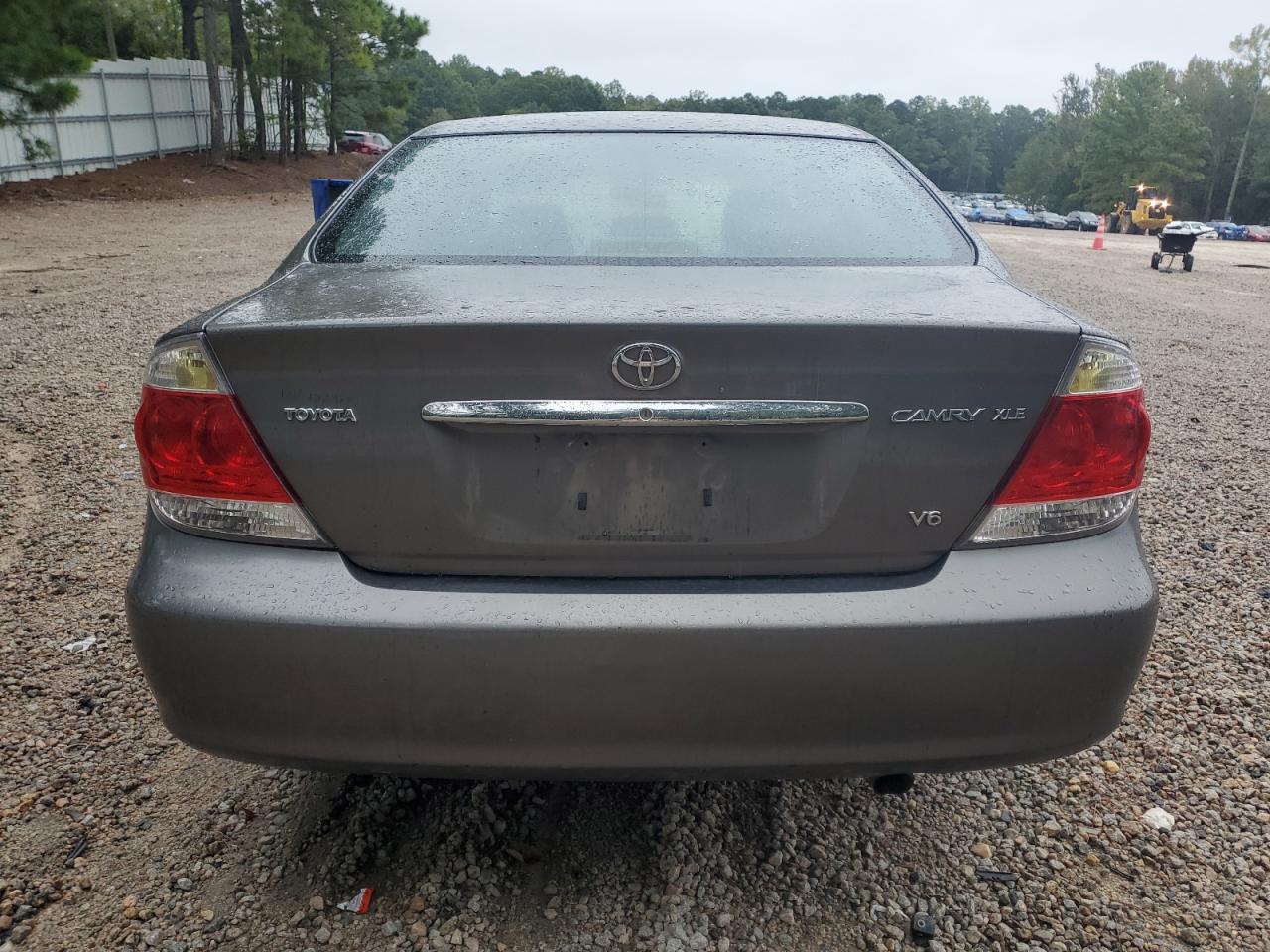 2005 Toyota Camry Le VIN: 4T1BF32K95U604584 Lot: 71561674