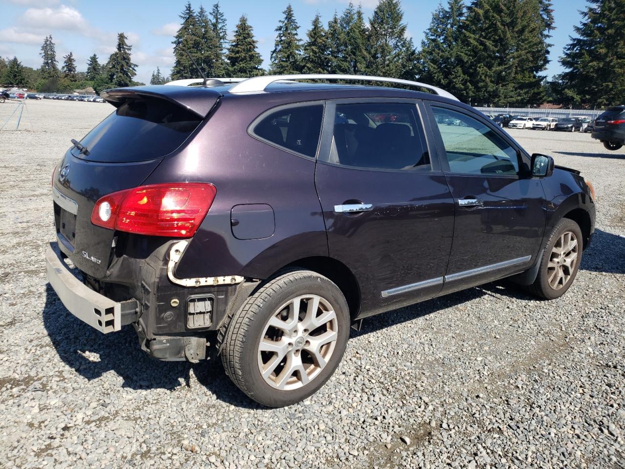 2011 Nissan Rogue - Image 3