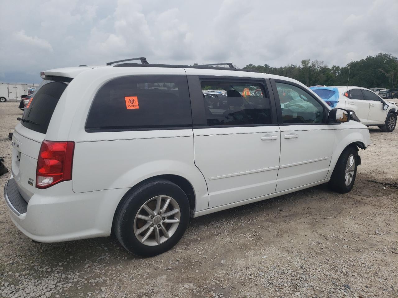 2016 Dodge Caravan - Image 3
