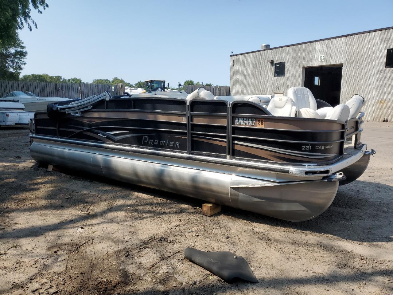 2014 Premier Castaway for Sale in Ham Lake, MN - Front End