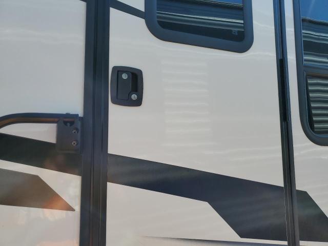 2024 FORESRIVER XLR  