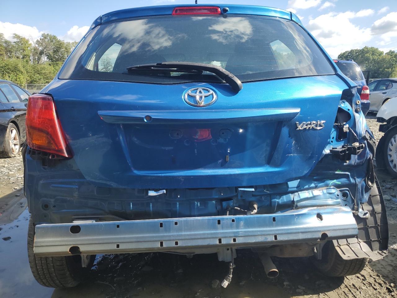 VNKKTUD33FA028364 2015 Toyota Yaris