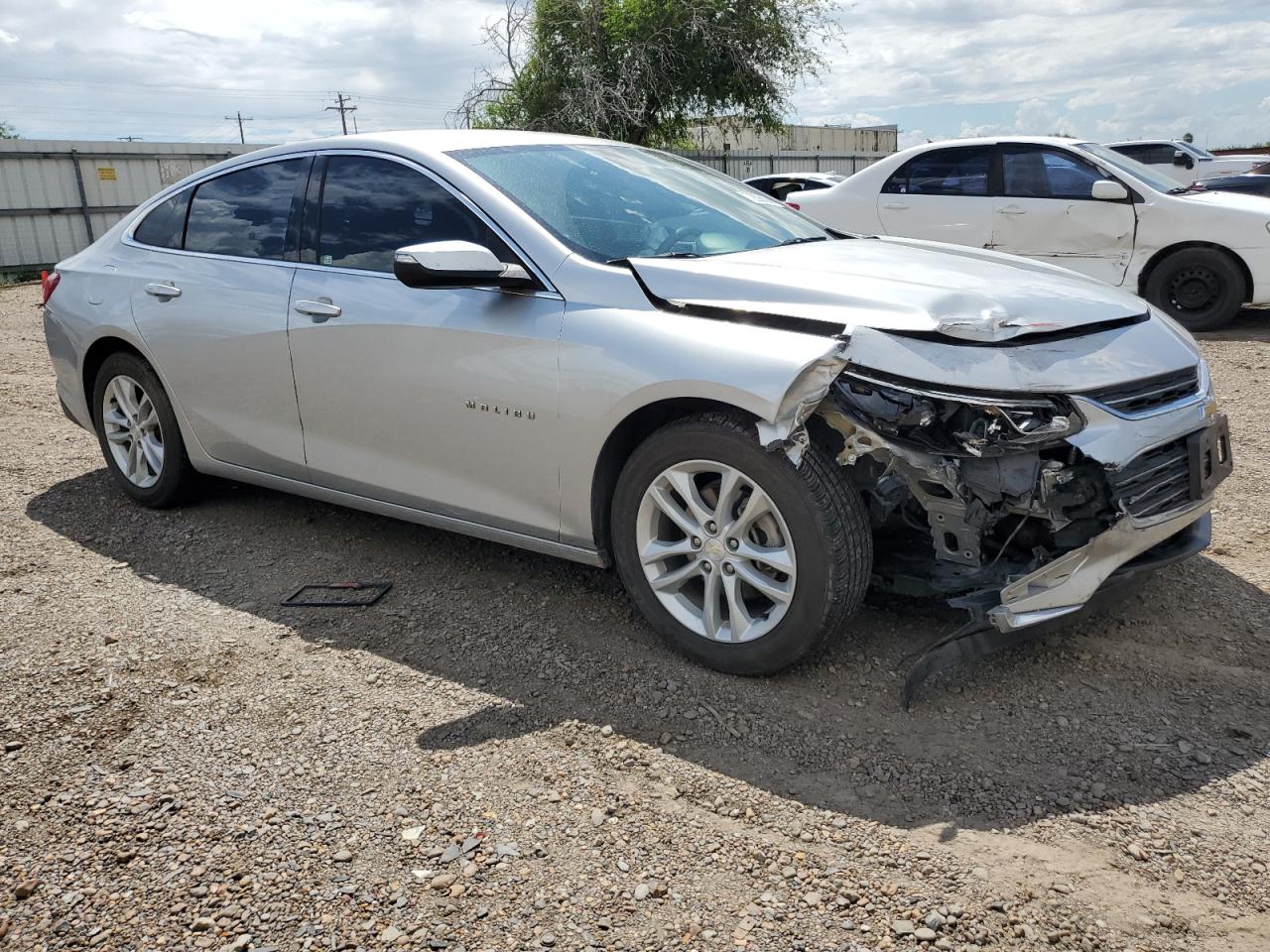 2016 Chevrolet Malibu - Image 4