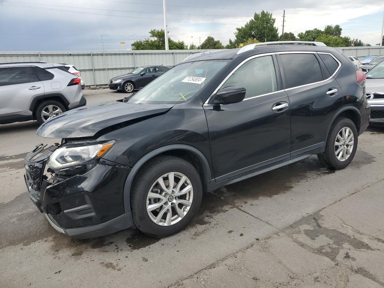 2020 Nissan Rogue - Image 1