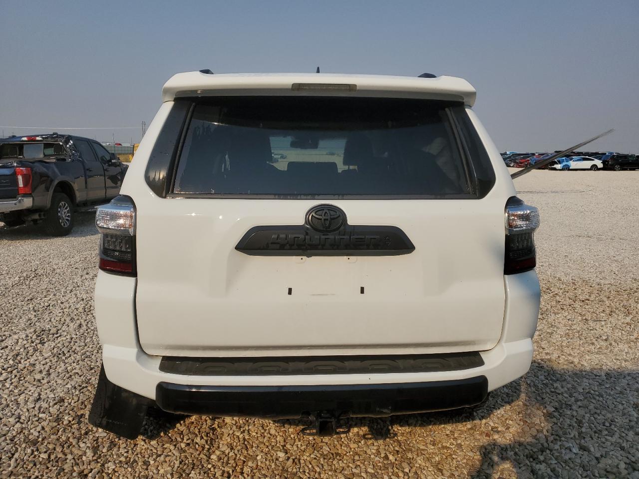 2020 Toyota 4Runner Sr5/Sr5 Premium VIN: JTEBU5JR2L5770615 Lot: 69325874