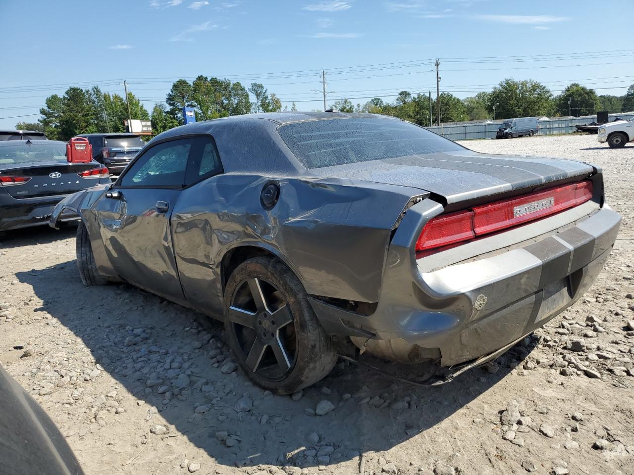 2011 Dodge Challenger - Image 2