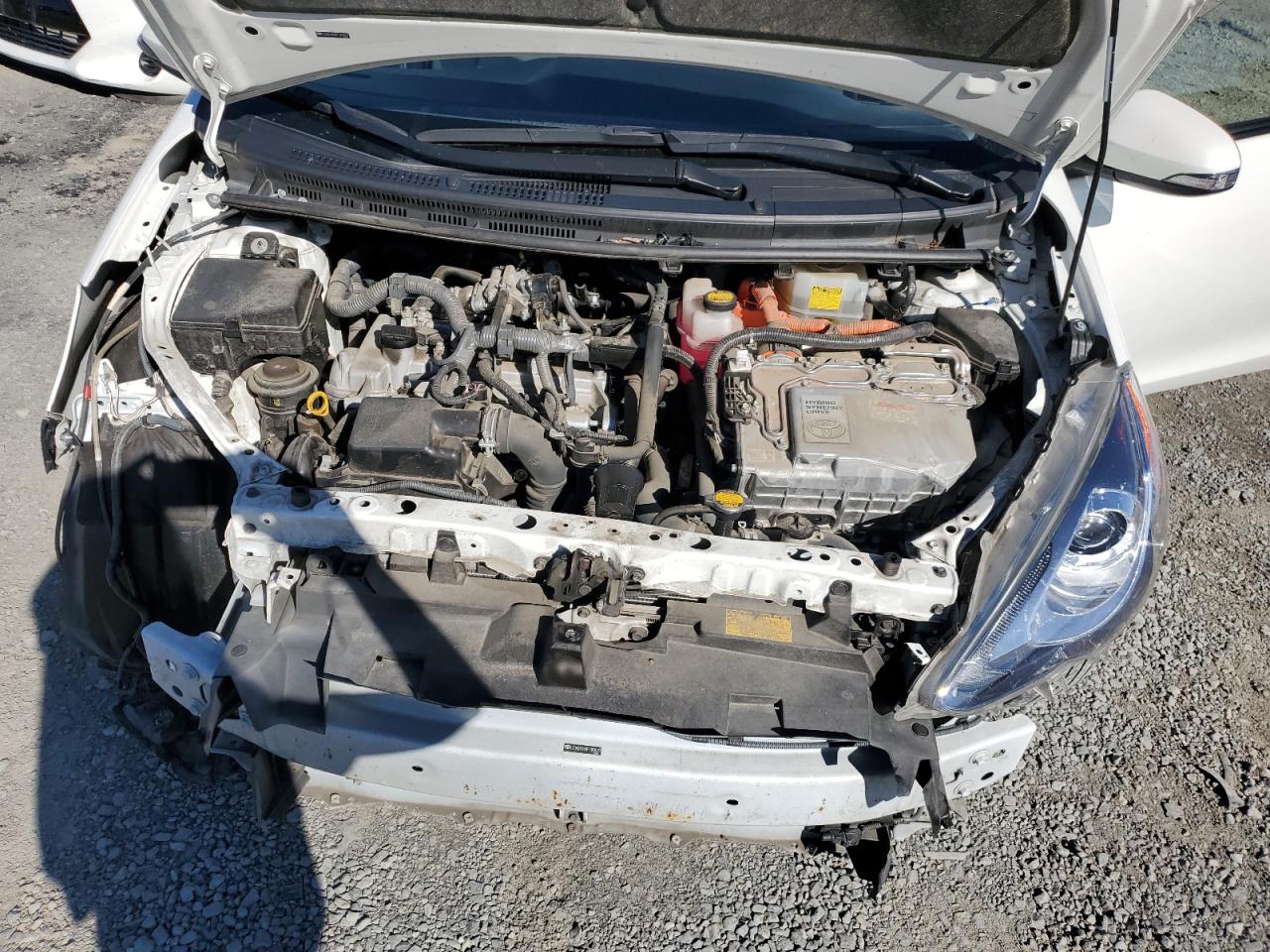 JTDKDTB39F1093027 2015 Toyota Prius C