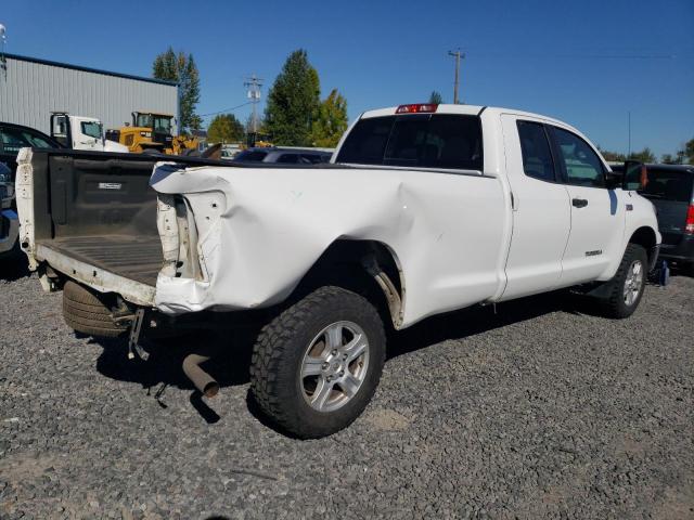 Pickups TOYOTA TUNDRA 2013 Biały