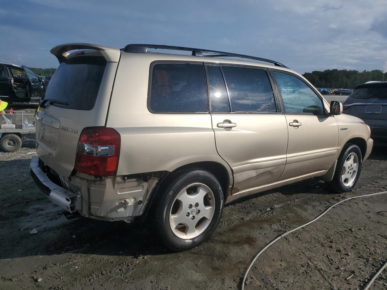 2004 Toyota Highlander - Image 3