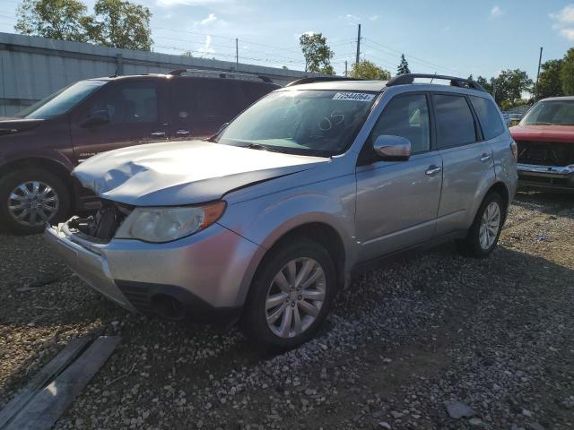  SUBARU FORESTER 2012 Серебристый