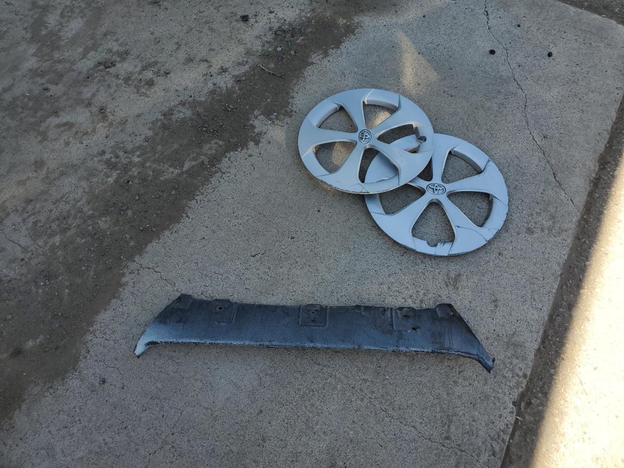 JTDKN3DU2F1979645 2015 Toyota Prius
