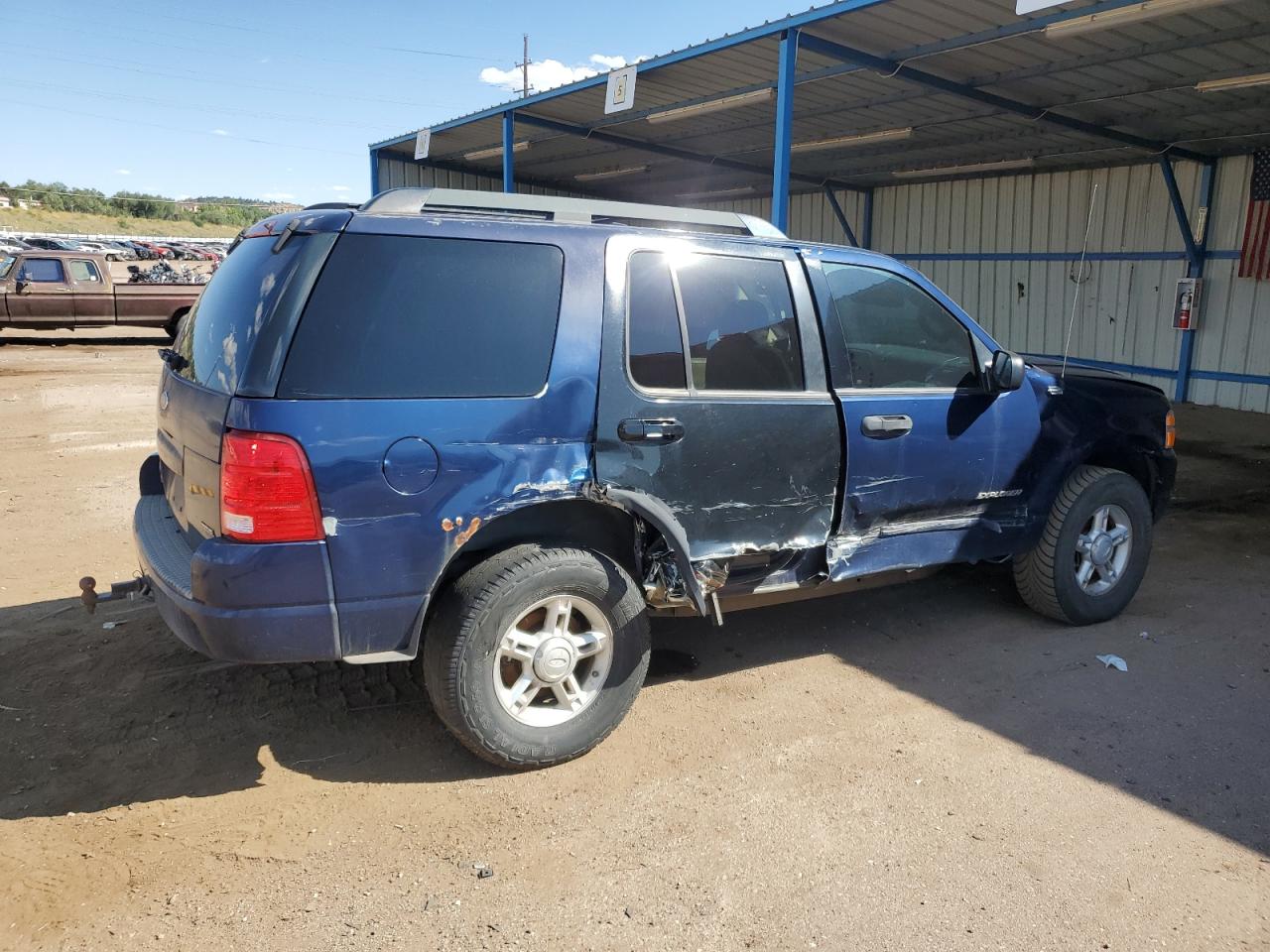 2005 Ford Explorer - Image 3