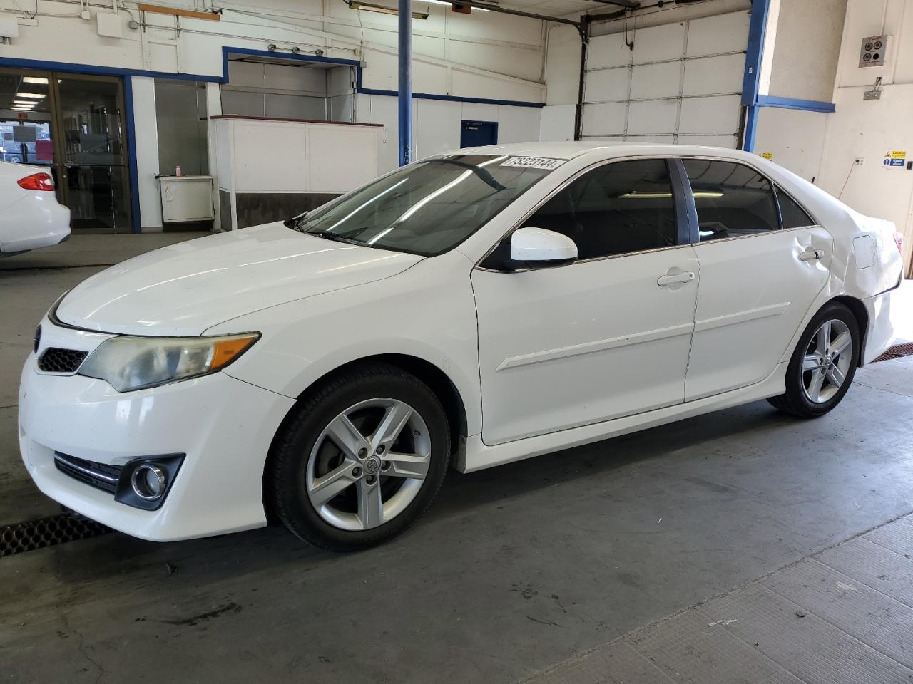 VIN 4T1BF1FK7DU706589 2013 TOYOTA CAMRY no.1