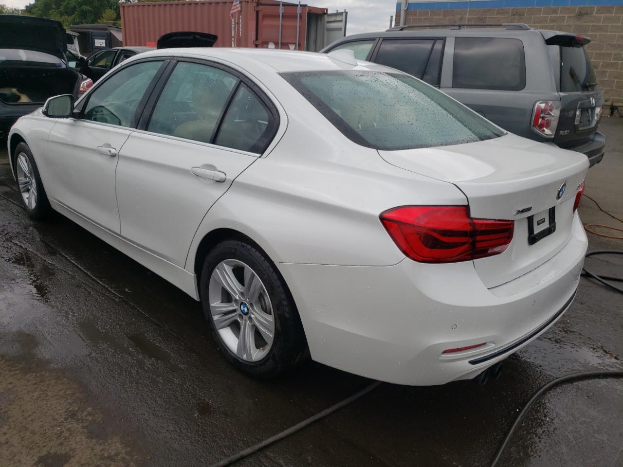 WBA8D9C32HA011490 2017 BMW 3 SERIES - Image 2