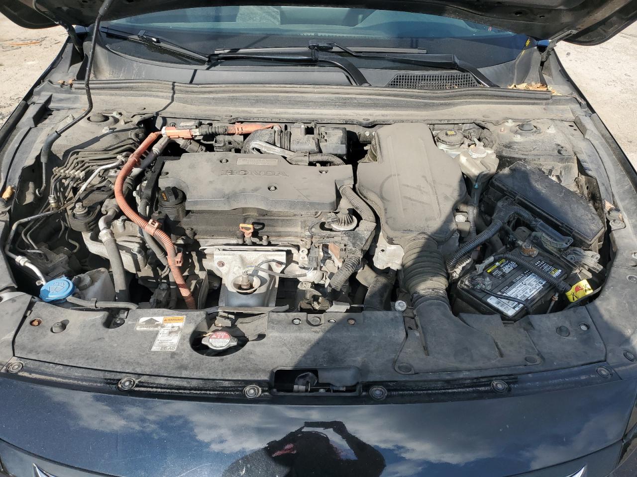 1HGCV3F96JA014777 2018 Honda Accord Touring Hybrid