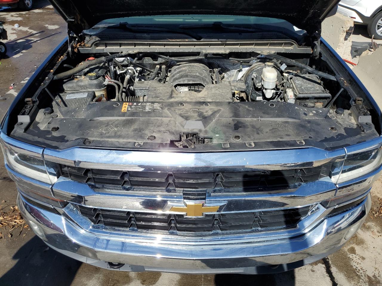 1GCVKREC2JZ108009 2018 Chevrolet Silverado K1500 Lt