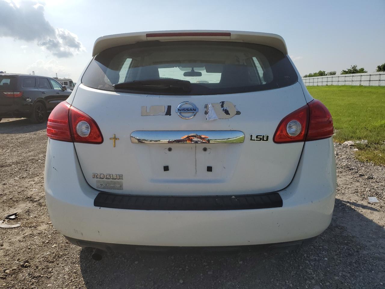 JN8AS5MT1BW175684 2011 Nissan Rogue S