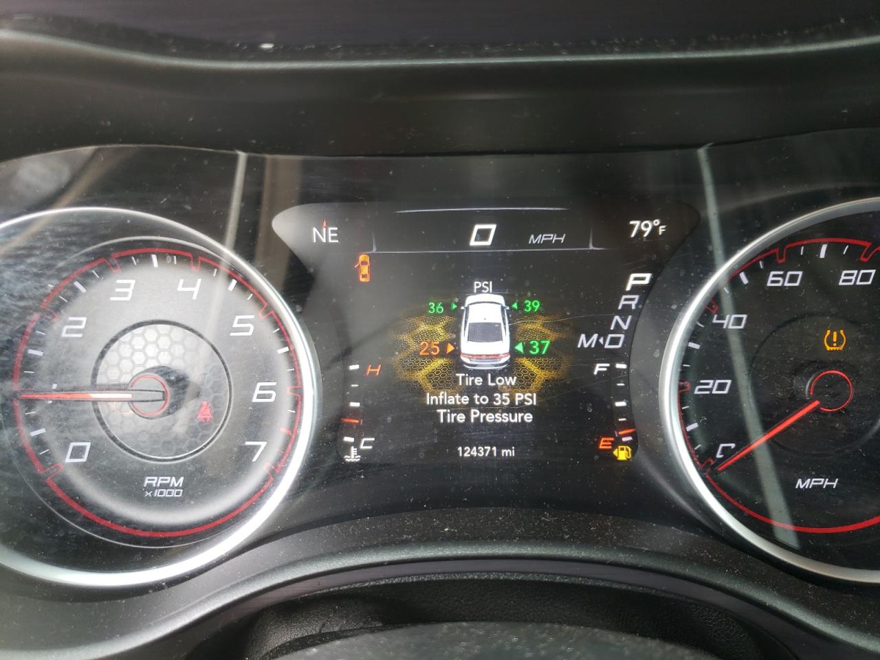 2015 Dodge Charger - Image 9