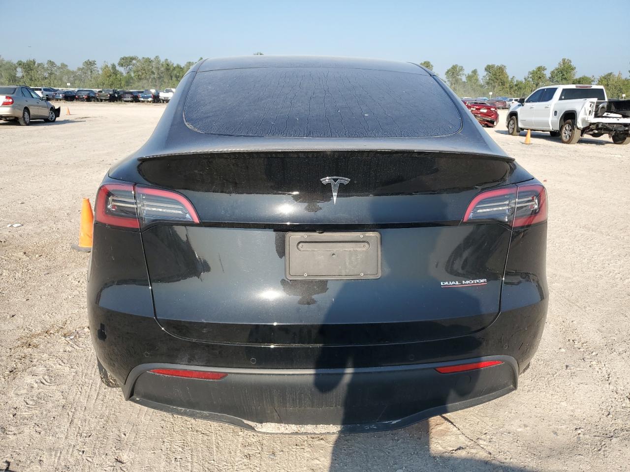 2021 Tesla Model Y VIN: 5YJYGDEF0MF239915 Lot: 71651834