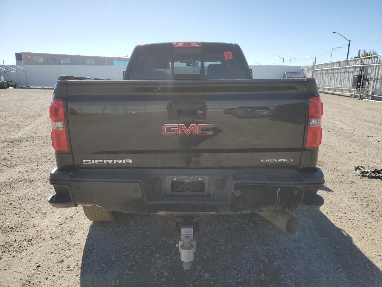 1GT12UEY4HF122020 2017 GMC Sierra K2500 Denali