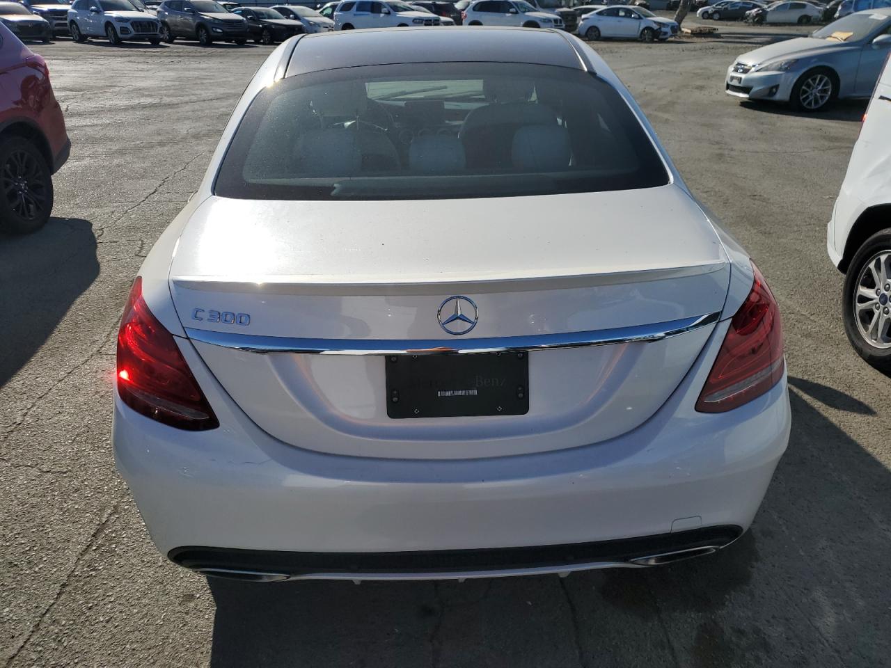 2017 Mercedes-Benz C 300 VIN: 55SWF4JB9HU227392 Lot: 72749224