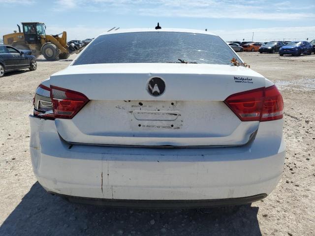 Sedans VOLKSWAGEN PASSAT 2012 Czarny