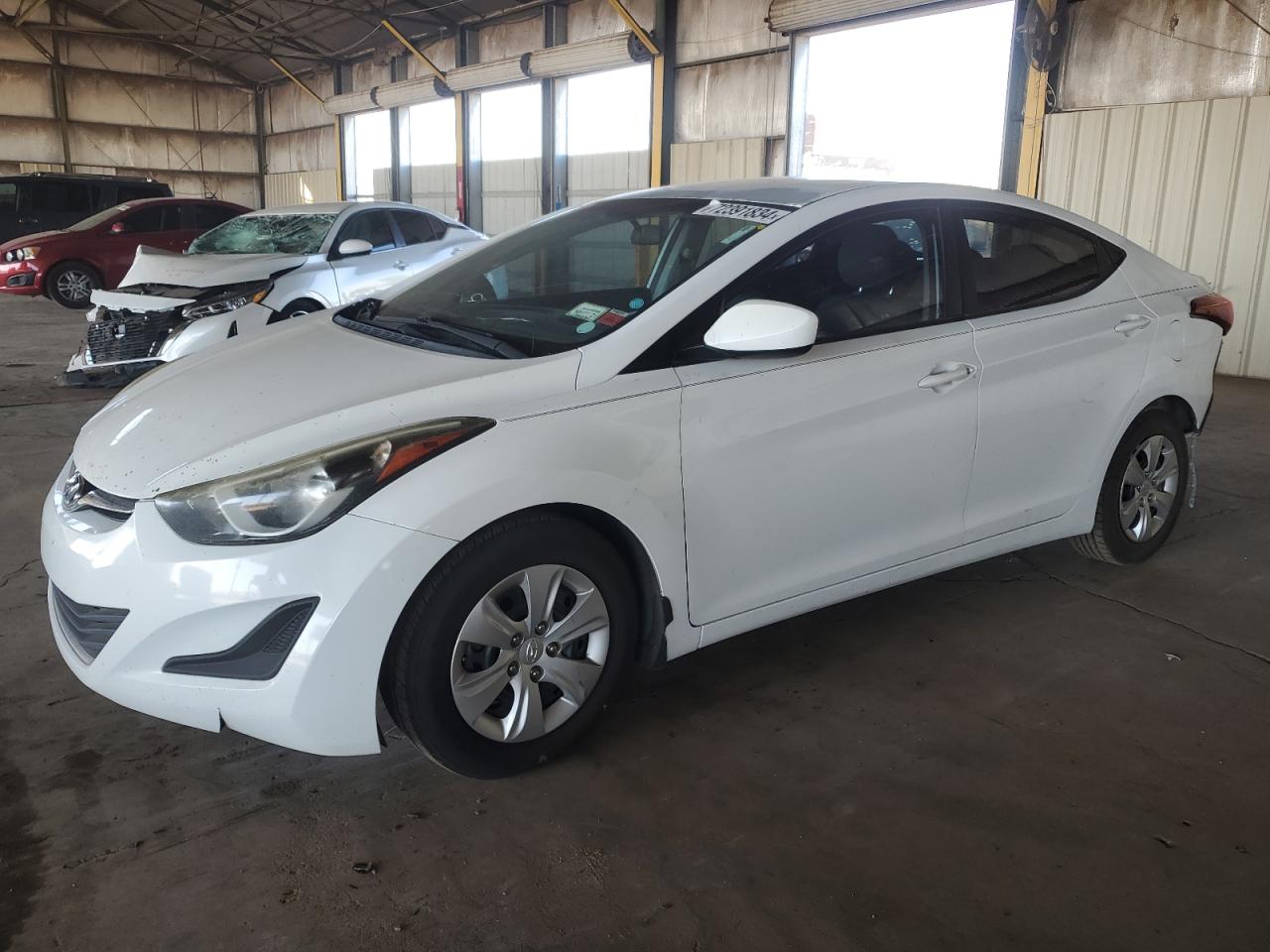 5NPDH4AE9GH667528 2016 HYUNDAI ELANTRA - Image 1