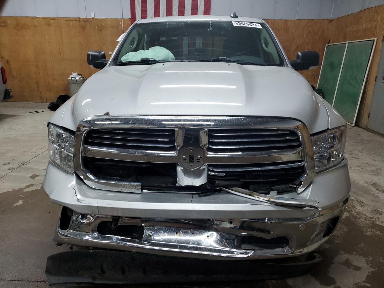 3C6RR7LT1JG167869 2018 Ram 1500 Slt